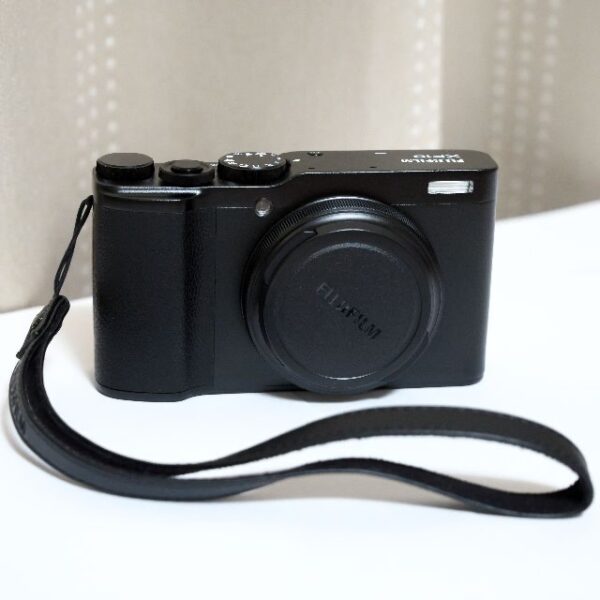 富士フイルム XF10