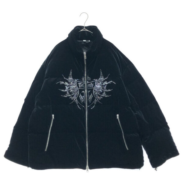 VETEMENTS ヴェトモン ラインストーン ロゴ ダウンジャケット ブラック UA52JA820B