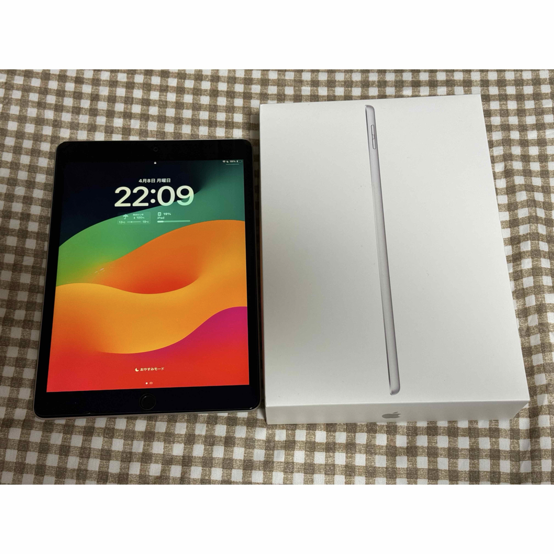 中古 iPad 第9世代 10.2インチ 64GB シルバー WiFiモデル