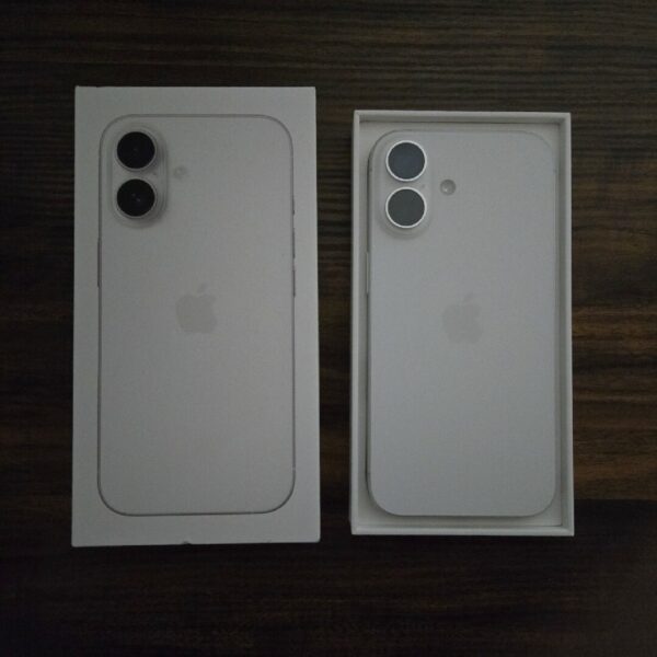 中古 iPhone16 128GB ホワイト