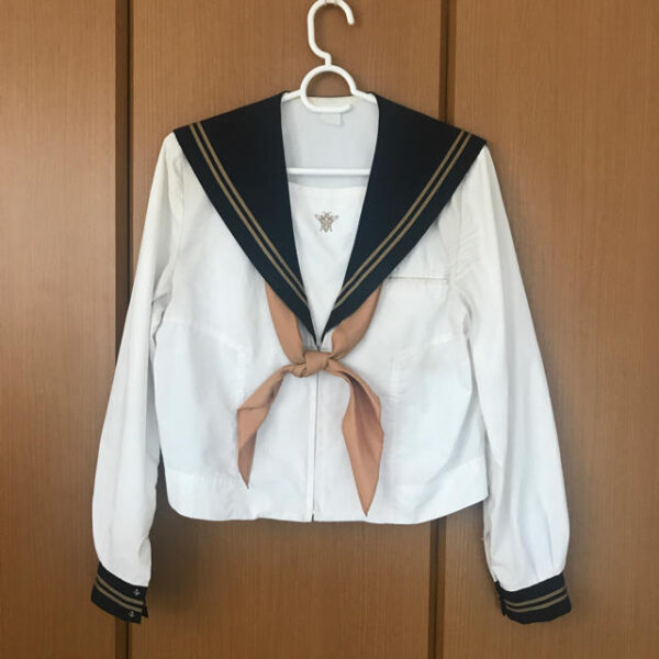 鎌西 制服