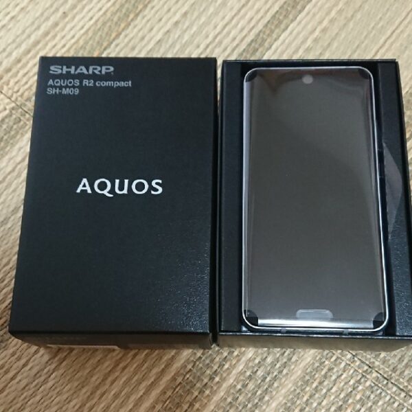 新品 未使用 AQUOS R2 compact SH-M09 ディープホワイト