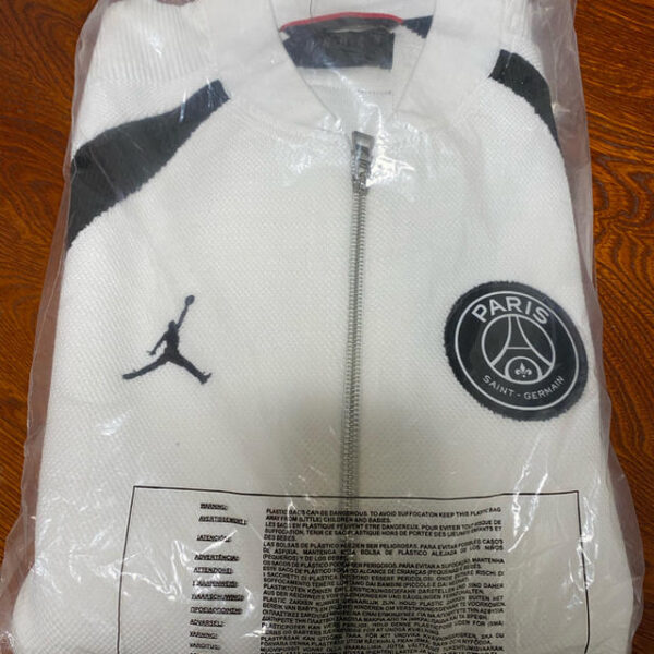ジョーダン×PSG フライニットジャケット
